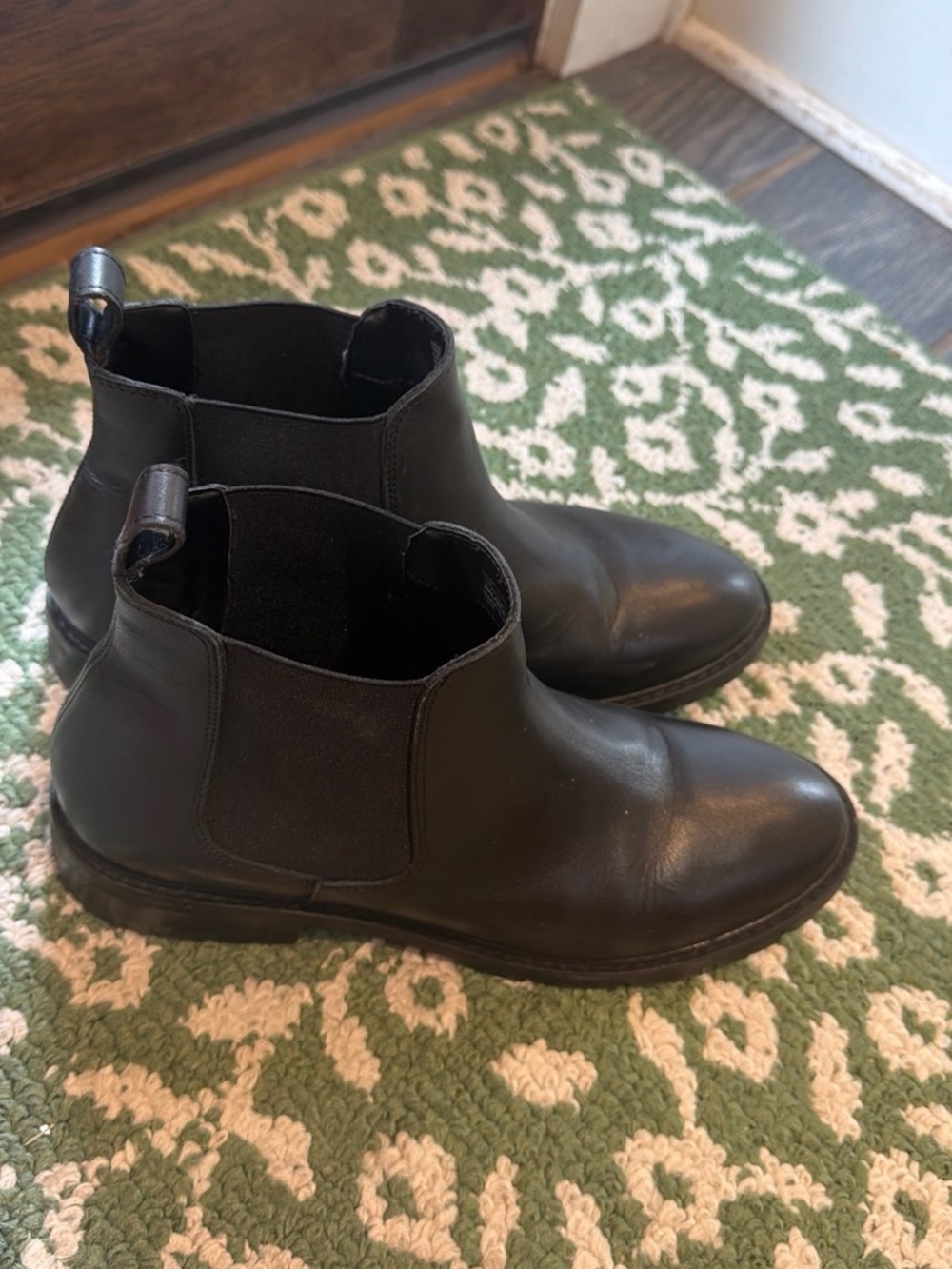 Steve Madden Black Women's Chukka Chelsea Boots - Picture 2 of 2